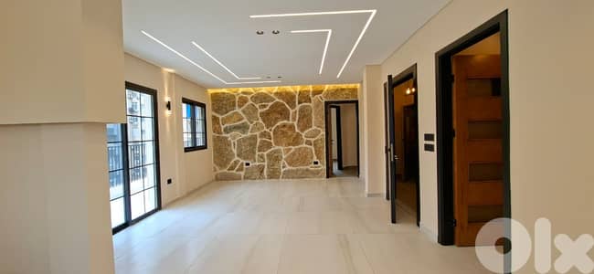 ZE26-5058 Apartment 250 m² with Terrace for Sale – Beirut (Mazraa)