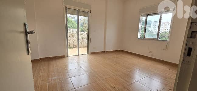 خبر عاجل : للبيع في صفرا مع تقسيط ابتدأ من ٤٥ الف دولار  عمار جديد