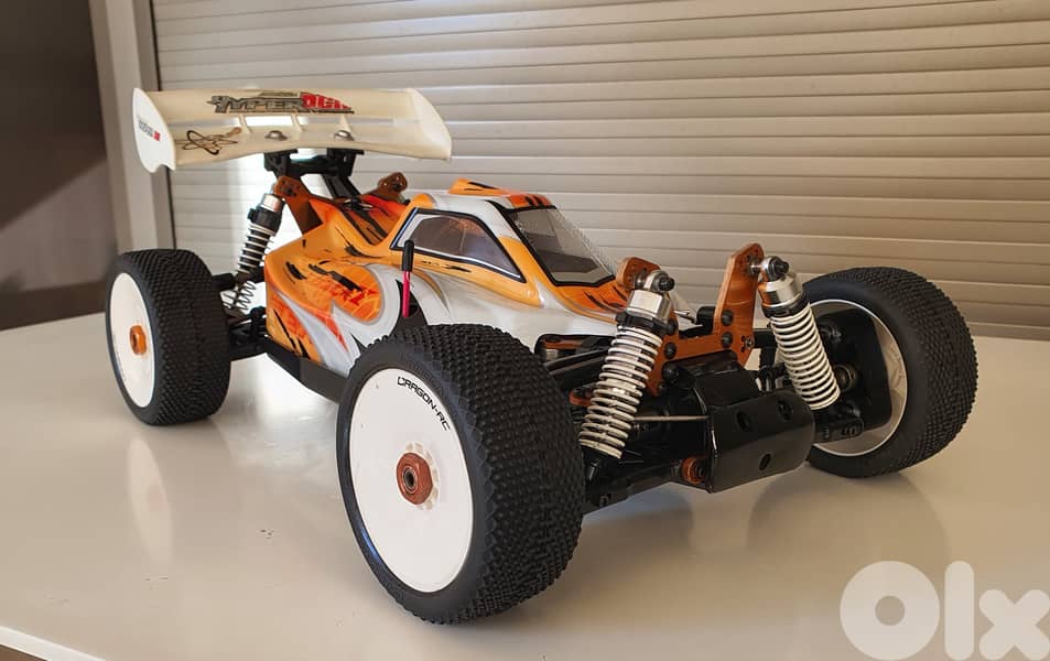 exchange on rc car,hobao hyper PCR version,electric, perfect condition 1