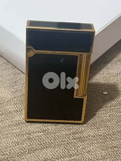 S T Dupont lighter
