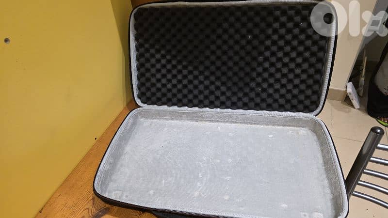 Pioneer FLX4 + carrying case 1