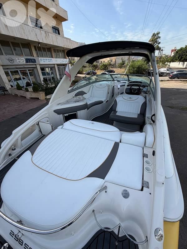 Boat Monterey 298 SS year 2005 $65,000 12