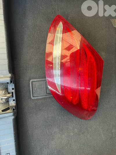 ستوب مرسيدس E 300 2017 خلفي يمين الماني مستعمل