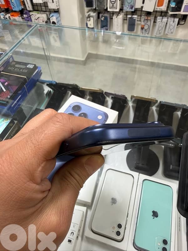 iphone 17 pro 256gb esim blue battery 100% cycle count 53 2