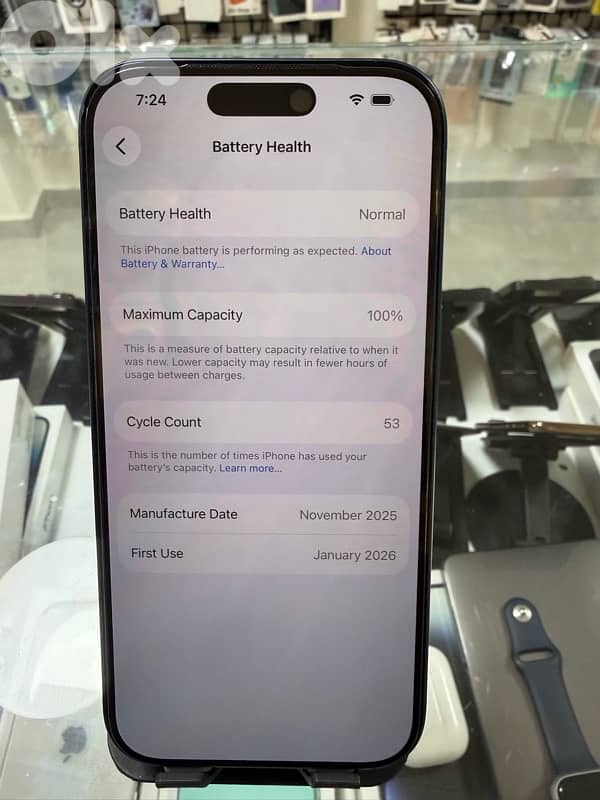 iphone 17 pro 256gb esim blue battery 100% cycle count 53 8