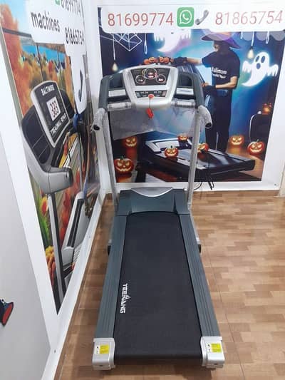 very good quality treadmill 2,5hp automatic inclinen