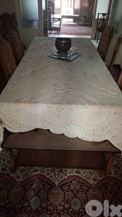 dining table and closet