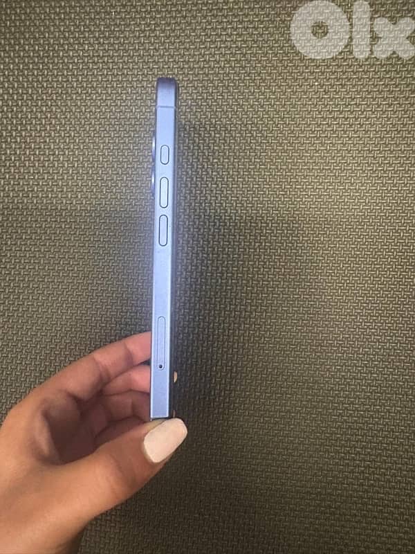 iPhone 16 blue. Perfect condition 4