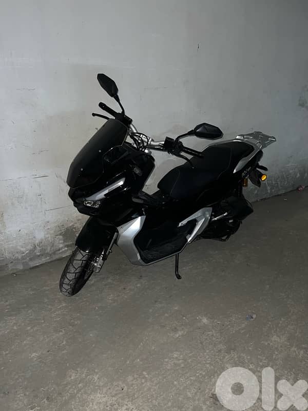 Honda Adv china 1
