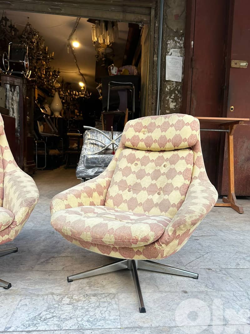 Mid-century lounge chairs , swivel chairs 1970’s 3
