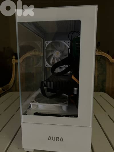 Clean White Gaming PC i5 8th RTX 2060 Super 16GB + Setup