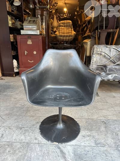 Vintage Mid-century Tulip armchairs knoll