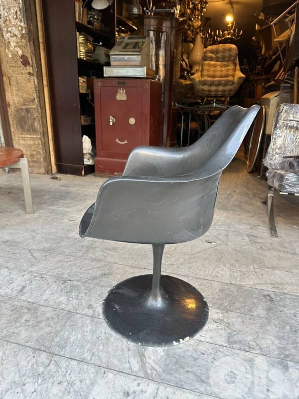 Vintage Mid-century Tulip armchairs knoll 2
