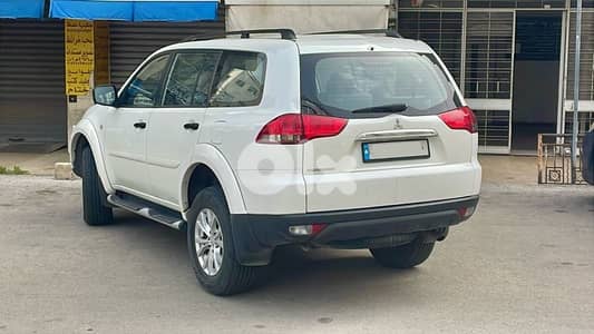 Mitsubishi Pajero 2015