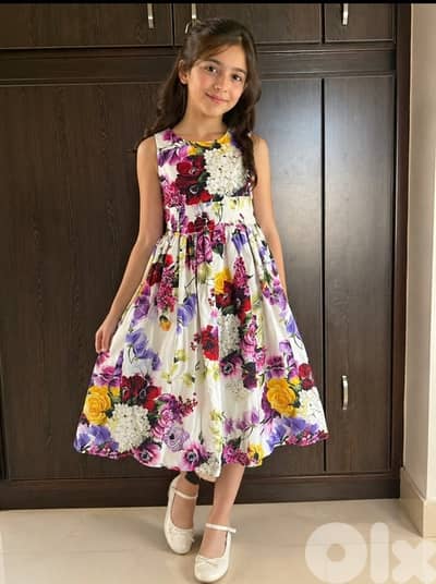 فستان بناتي فاخر  Dolce & Gabbana – أناقة ناعمة للصغيرات