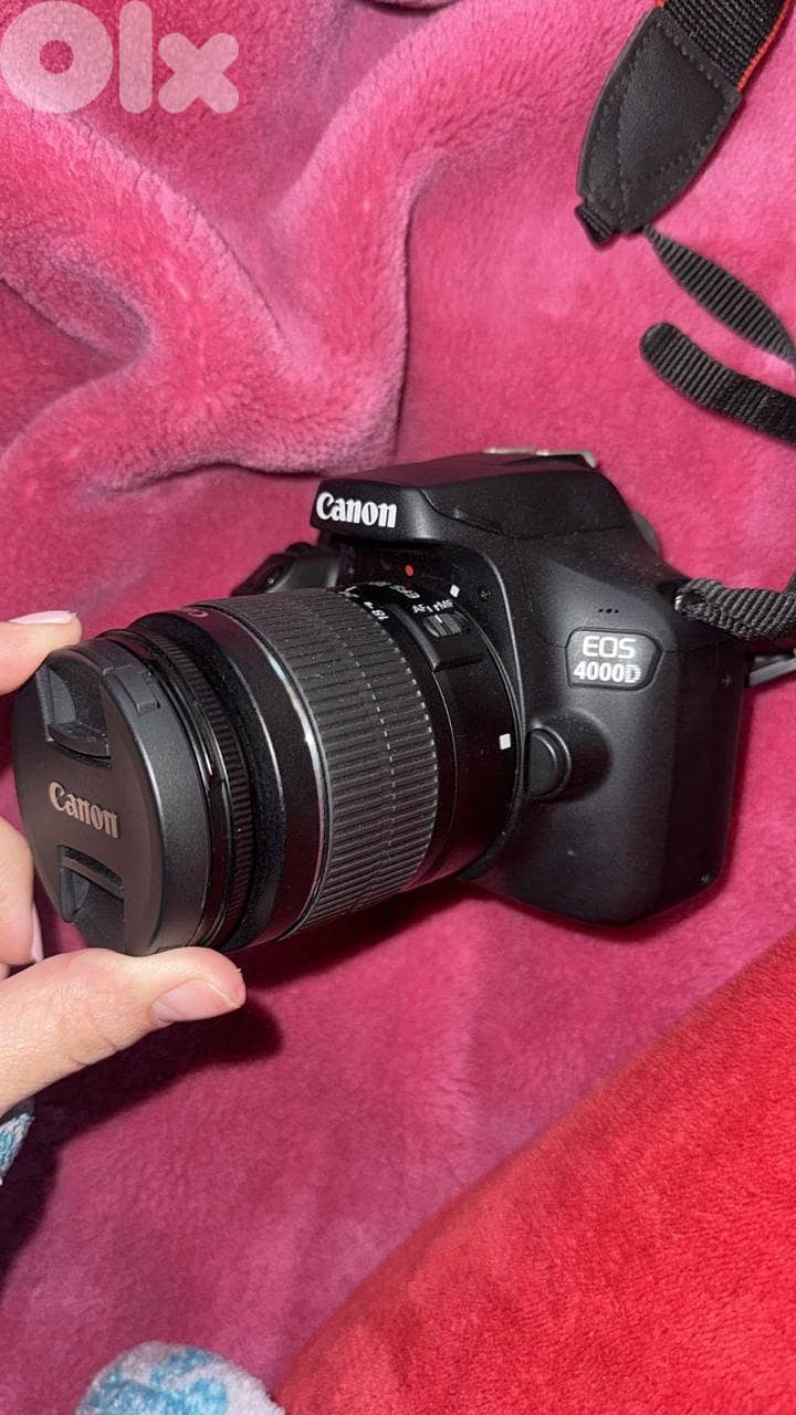 Canon EOS 4000D 3
