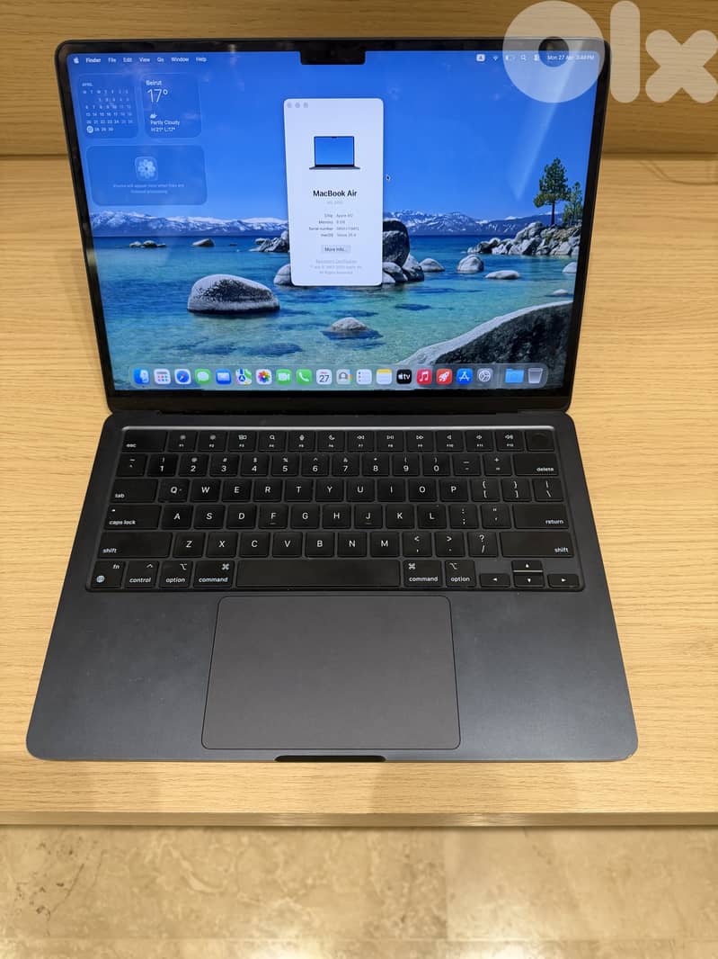SALE! 2022 Macbook Air M2 Chip, 13 inch model, 8GB Memory. 2