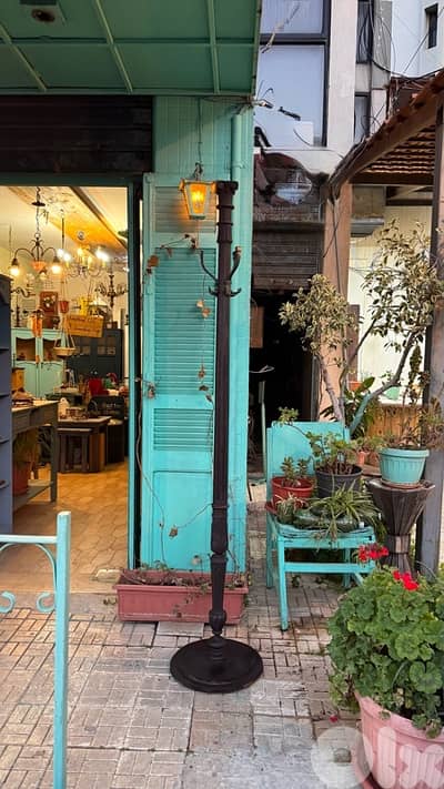 antique wood carved Porte chapeau