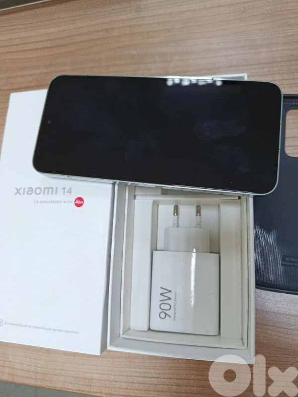 Xiaomi 14 - 12/512gb 2