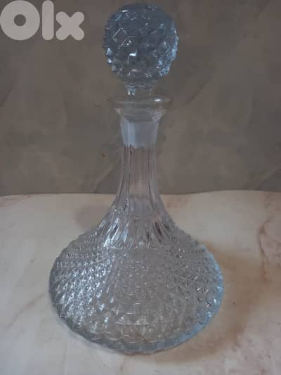 diamond-cut crystal ship's decanter with a matching stopper 30*21cm