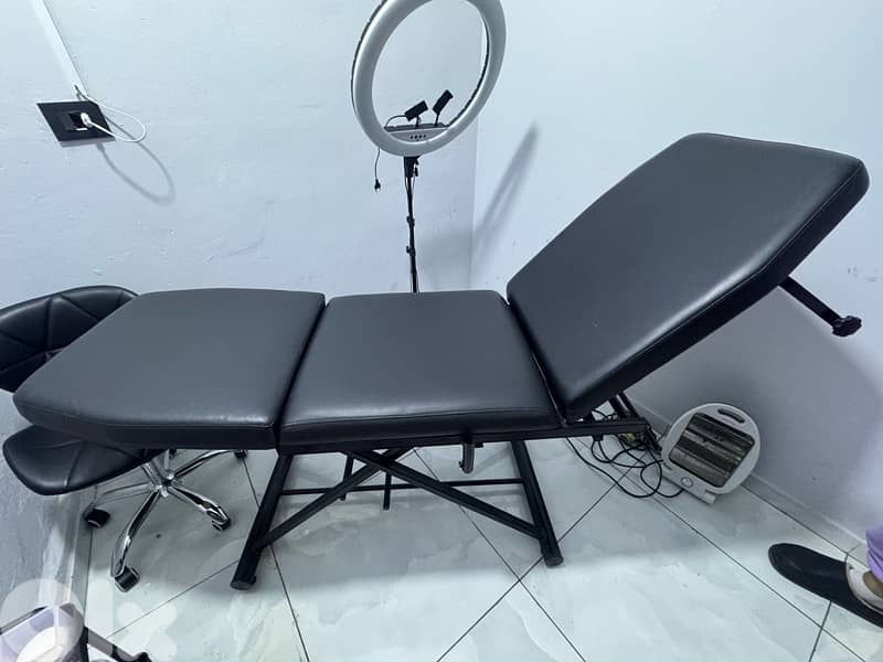 Chair/Chario/eyelash pillow 2