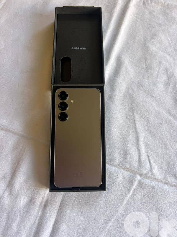 Samsung Galaxy S25 – The Ultimate Flagship Experience 2