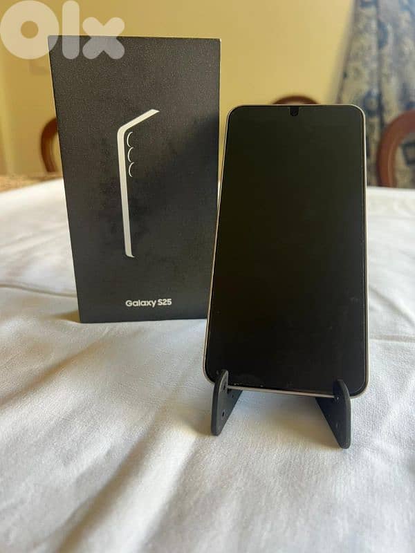 Samsung Galaxy S25 – The Ultimate Flagship Experience 3