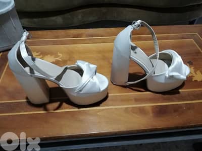 a wedding shoes