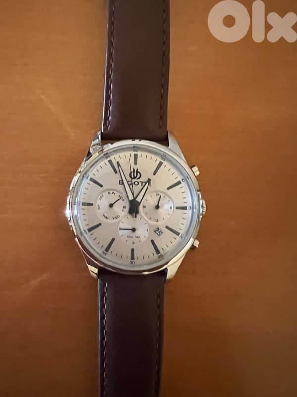 Bigotti quartz chronograph-style watch with a leather strap. 1