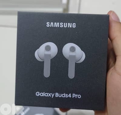 Samsung Galaxy buds 4 pro white