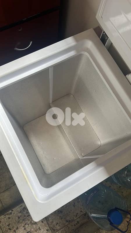 FREEZER FOR SALE LIKE NEW 3