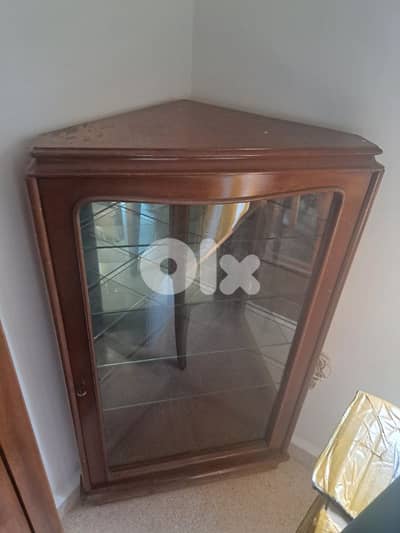 خزانة زاوية، خشب مع رفوف قزاز