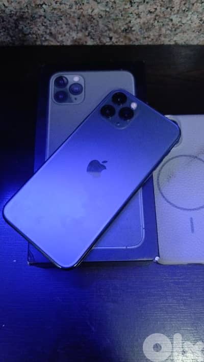 تلفون نظيف بس منزوع  face ID التواصل 81021962