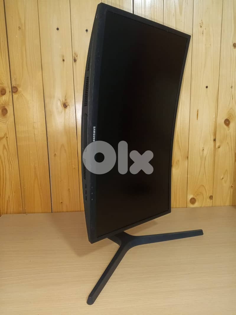 Samsung C24FG73FQ 24" curved 144hz 1ms QLED monitor - fully adjustable 1