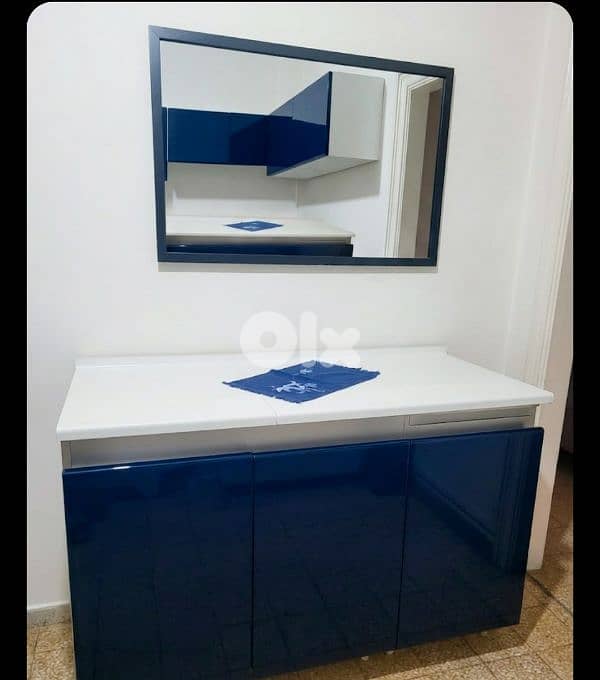 Kitchen Dining Set & Matching Sideboard 1