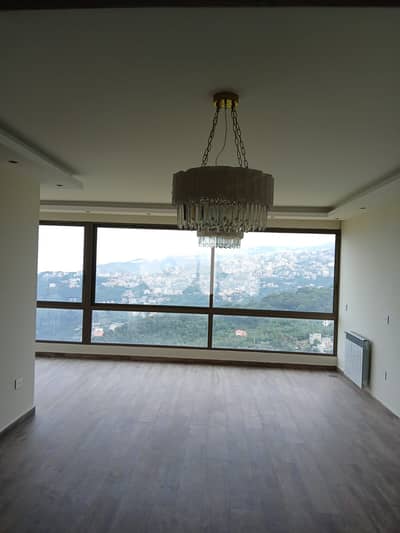 Apartment For Sale-Cornet El Hamra- شقة للبيع- كورنيت الحمراء