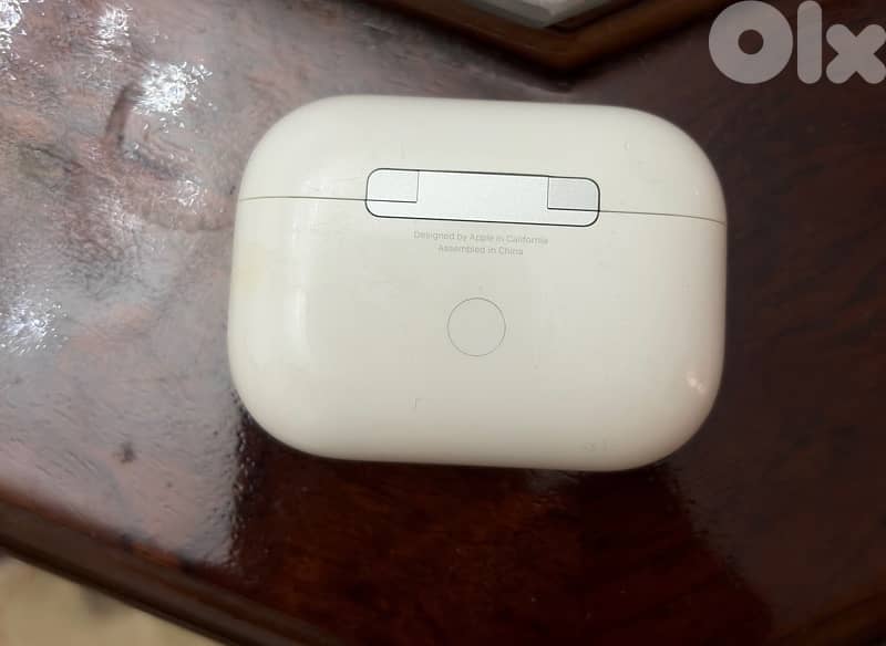 AirPods Pro 2 lighting not connecting to bluetooth 1