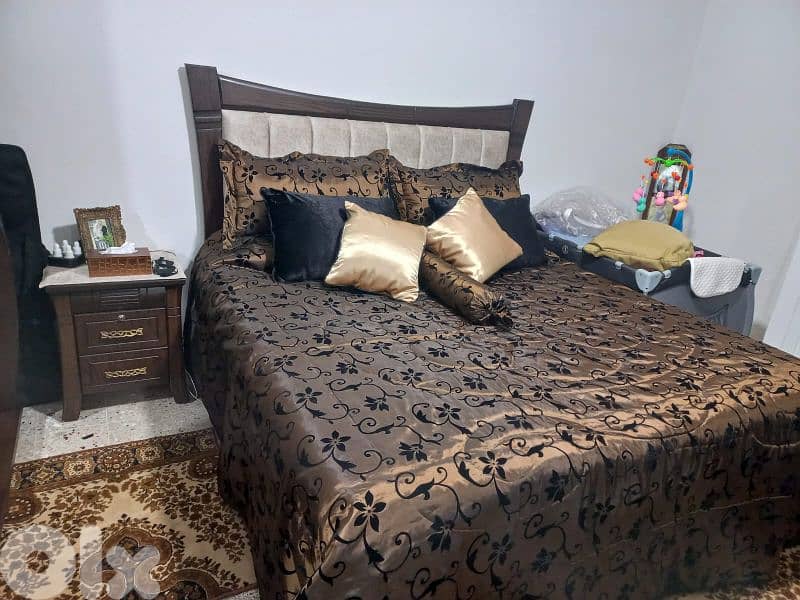 bed room for sale used like new without mattress 1