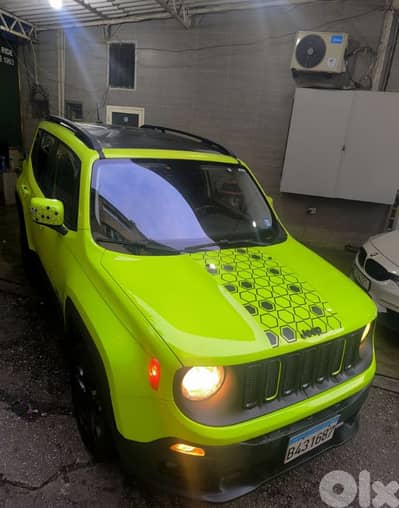 Jeep Renegade  latittude 4x4 ajnabi,trailhauk interier,dble sun roof