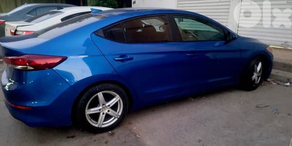 Hyundai Elantra 2017