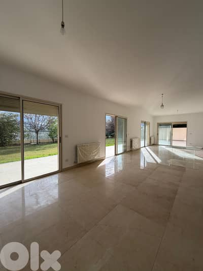 Apartment For Sale in Rabieh - شقة للبيع في الرابيه