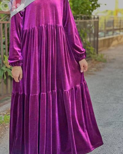 فستان نسواني مخمل