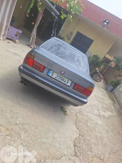 بي ام دبليو الفئة 4 1989