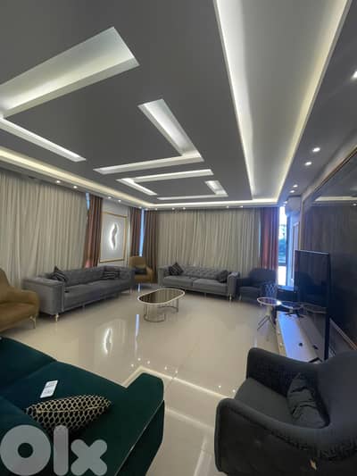 Apartment for Sale in Ain el Remmeneh.