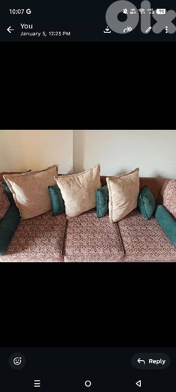 صالون بحالة جيدة جدا للبيع