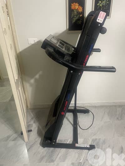 Treadmill for sall