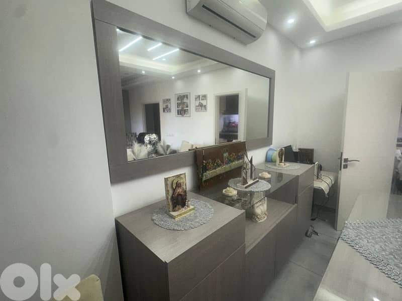 dinning room great condition 2