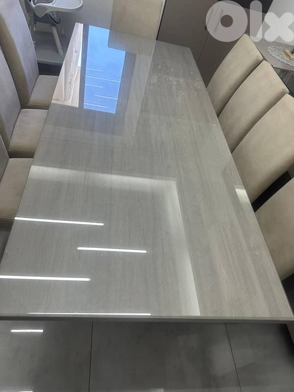 dinning room great condition 7