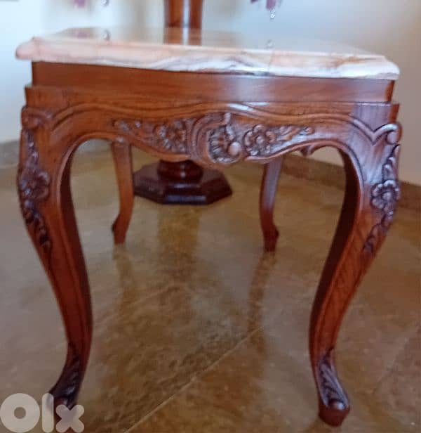 table set with marble Top made from Onix 5
