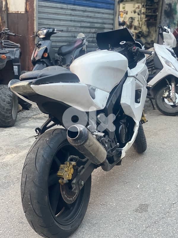 hyosong250cc v-twin 1